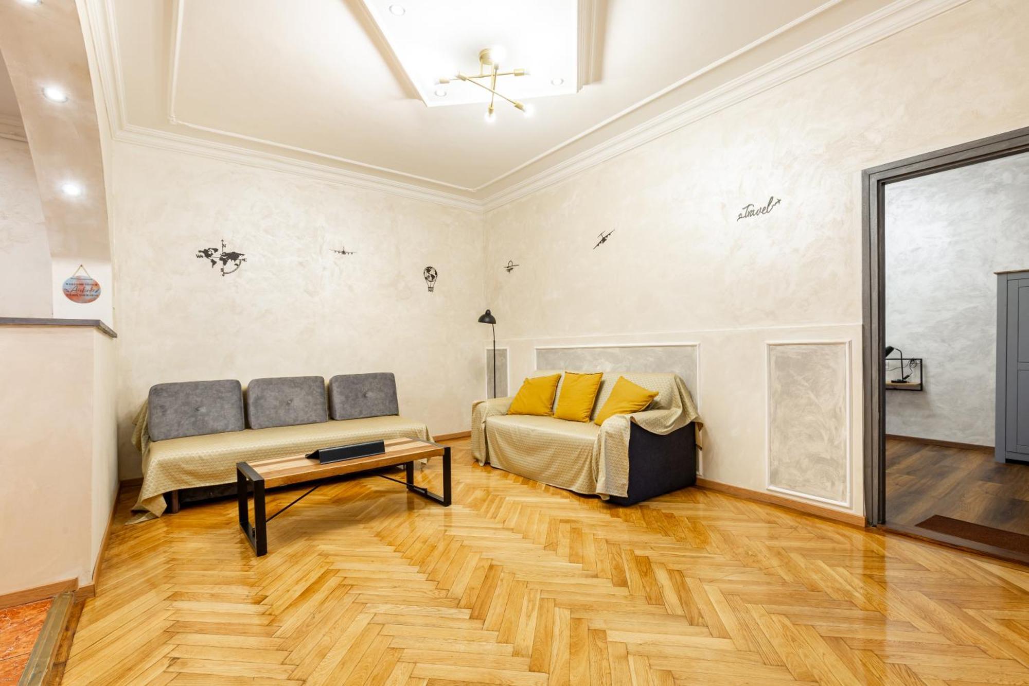 דירות בודפשט Mari&Emi Flat In Corvin מראה חיצוני תמונה