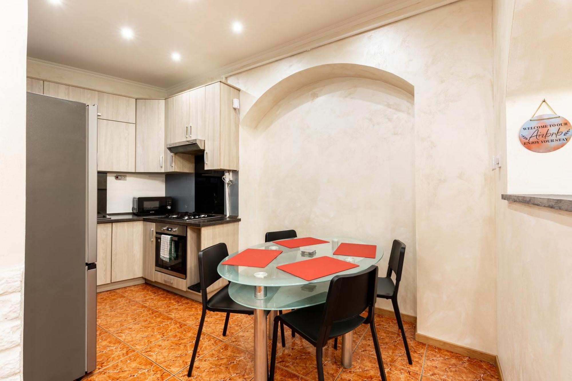 דירות בודפשט Mari&Emi Flat In Corvin מראה חיצוני תמונה
